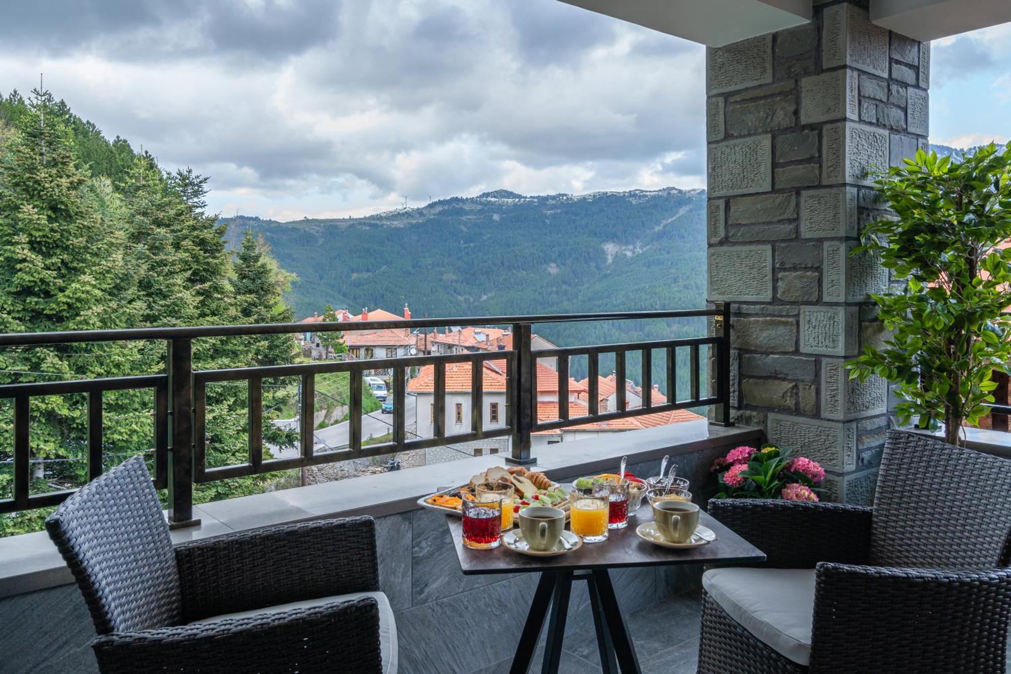 Floara Di Munte Forest Luxury Suites Metsovo Exterior photo